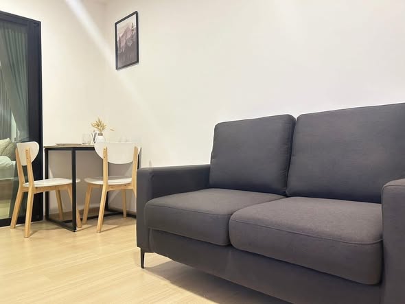 living room of Chewathai Hallmark Ladprao – Chokchai 4 Phase 2