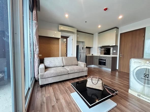 living room of Chewathai Interchange