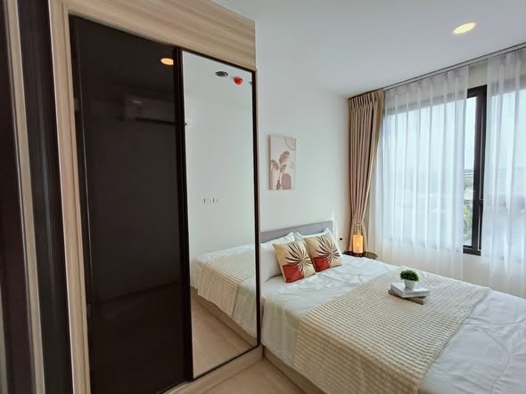 bedroom and room interior of Chewathai Kaset-Nawamin