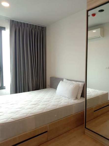 bedroom and room interior of Chewathai Kaset-Nawamin