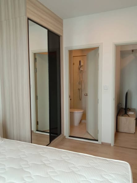 bedroom and room interior of Chewathai Kaset-Nawamin