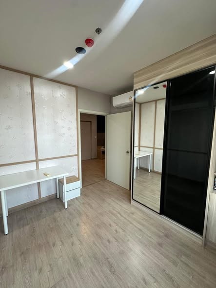 room interior of Chewathai Kaset-Nawamin