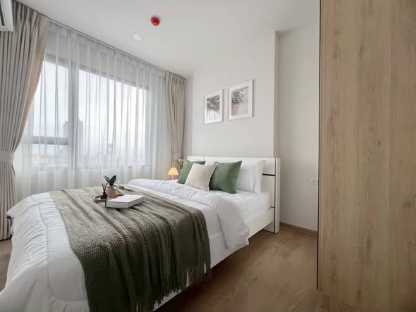 bedroom of Chewathai Pinklao | ชีวาทัย ปิ่นเกล้า