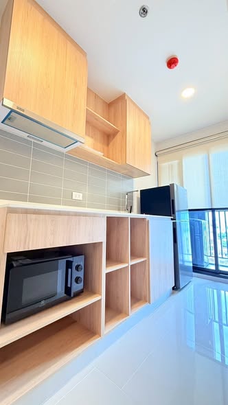 room interior and kitchen of Chewathai Pinklao | ชีวาทัย ปิ่นเกล้า