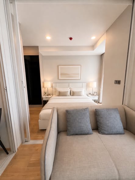 bedroom of Chewathai Residence Thong Lo