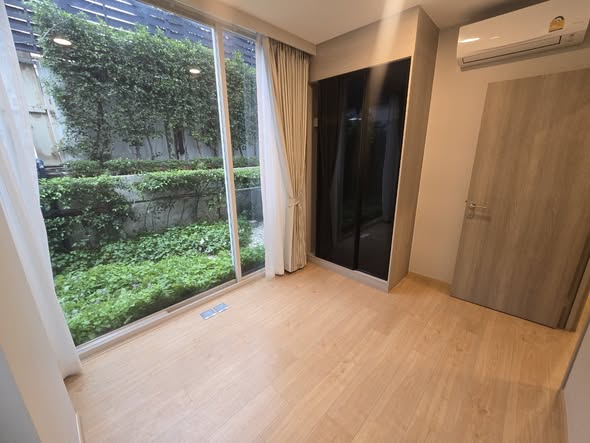 bedroom and room interior of Chewathai Residence Thong Lo