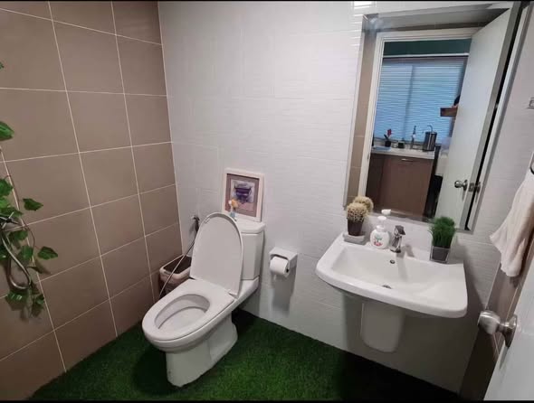 bathroom of Chumchon Saen Suk Phatthana Soi 2