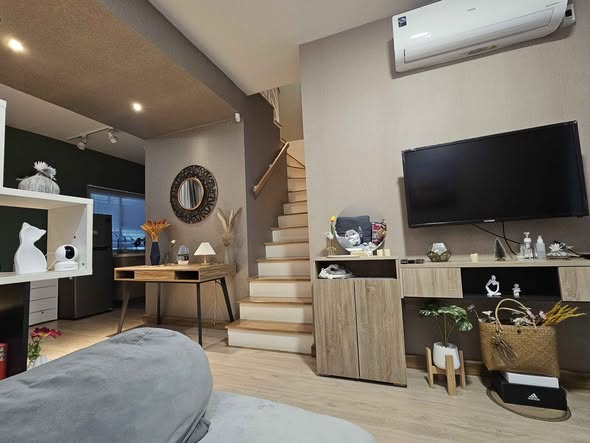 living room and bedroom of Chumchon Saen Suk Phatthana Soi 2