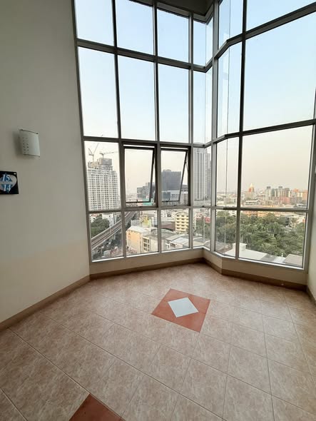 City Home Sukhumvit