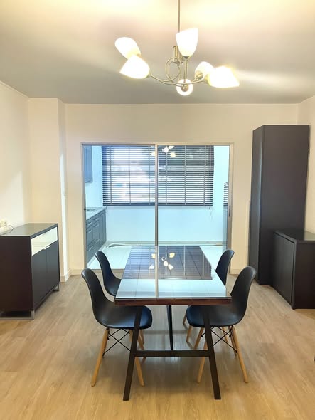 room interior of City Home Sukhumvit