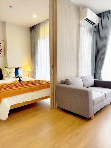bedroom and room interior of CLOUD Thonglor-Phetchaburi