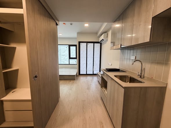 room interior of COBE Kaset-Sripatum (โค้บบ์ เกษตร-ศรีปทุม)