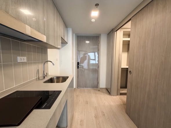 room interior and bathroom and kitchen of COBE Kaset-Sripatum (โค้บบ์ เกษตร-ศรีปทุม)