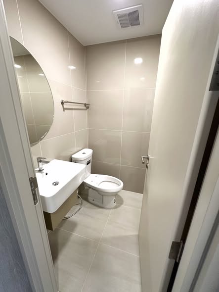 bathroom of COBE Ratchada-Rama 9