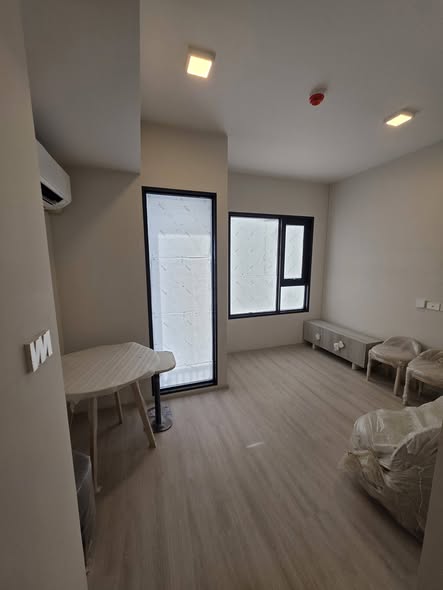 room interior of COBE Ratchada-Rama 9