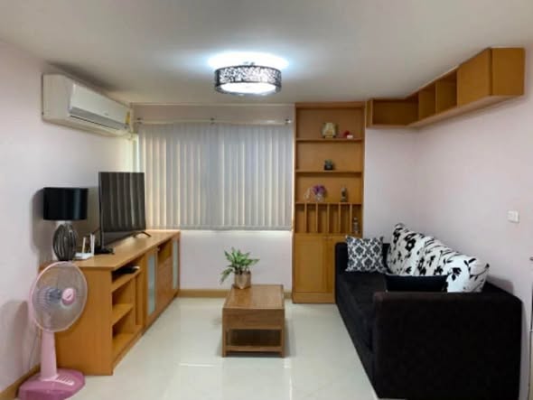 bedroom of Condo Chateau In Town Ratchada 13