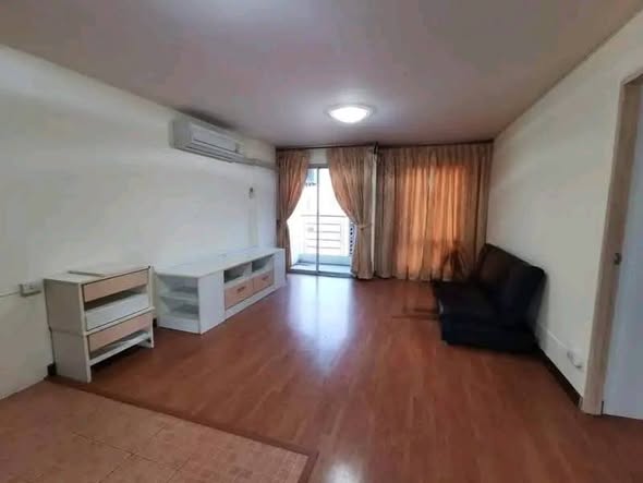 bedroom of Condo Chateau In Town Ratchada 13
