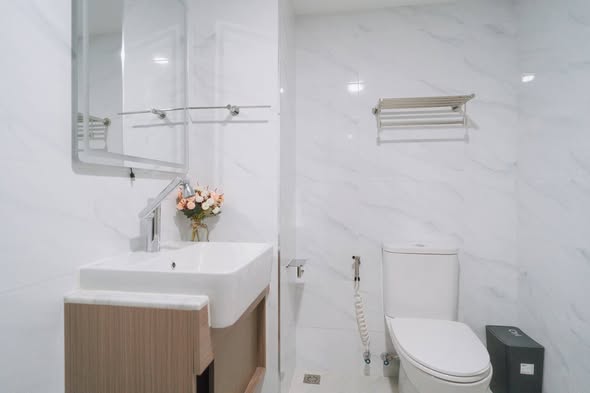 bathroom of Condo One SIAM