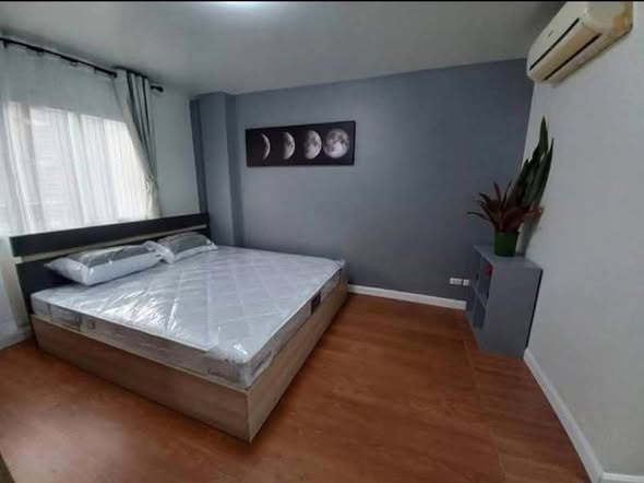 bedroom of Condo One SIAM