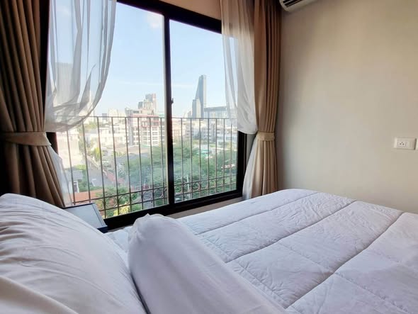 bedroom of Condolette Dwell Sukhumvit 26