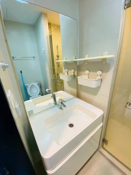 bathroom of Condolette Midst Rama 9