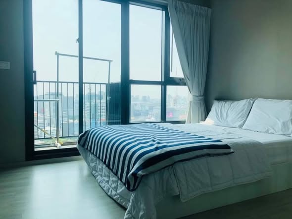 bedroom of Condolette Midst Rama 9