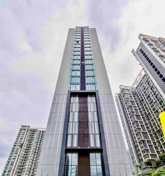 Condolette Midst Rama 9
