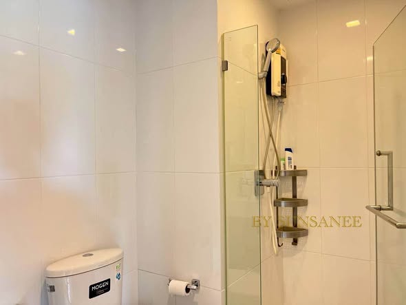 room interior and bathroom of Condolette Pixel Sathorn