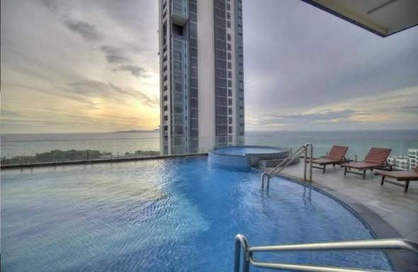 pool of Cosy Beach View