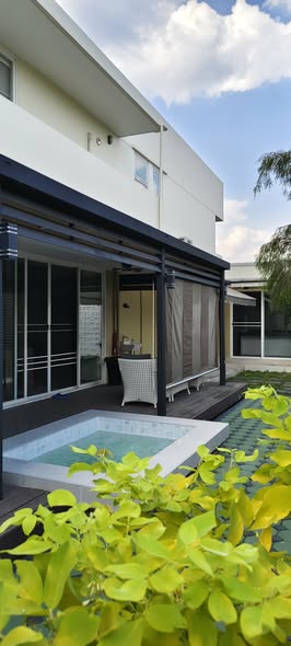 Courtyard Villa