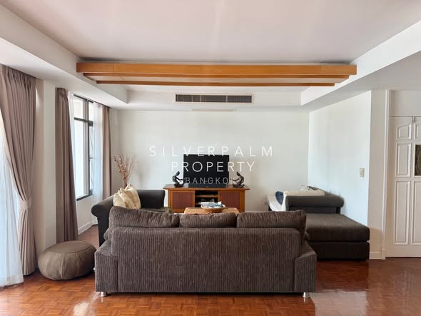 living room of Cozy Bangkok Place