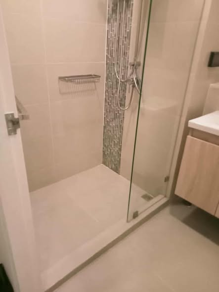 room interior and bathroom of Cybiq รัชดา 32