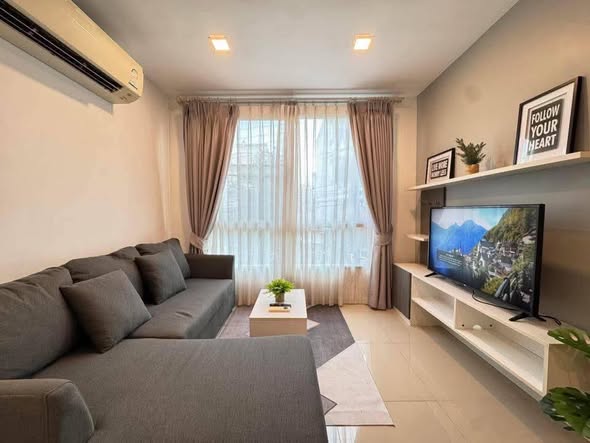 bedroom and living room of D Vieng Santitham