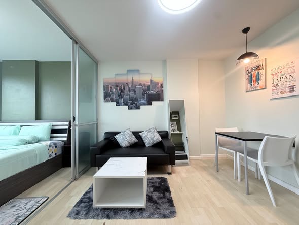 bedroom and room interior of DCondo Kathu