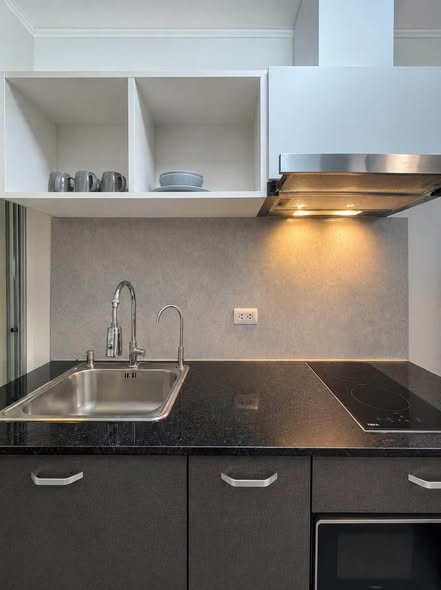 bathroom and kitchen of dcondo ping