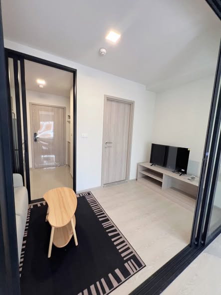 bedroom and room interior of dcondo Shine Rangsit