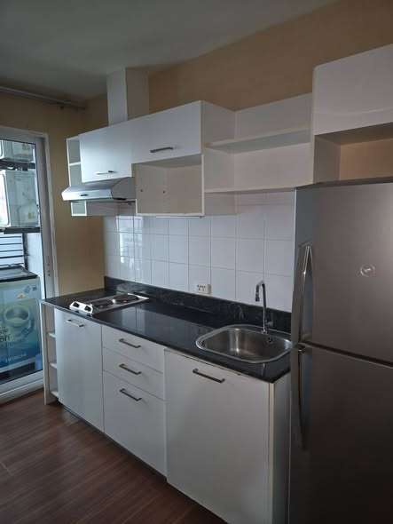 kitchen of Diamond Condominium, Ratchadaphisek