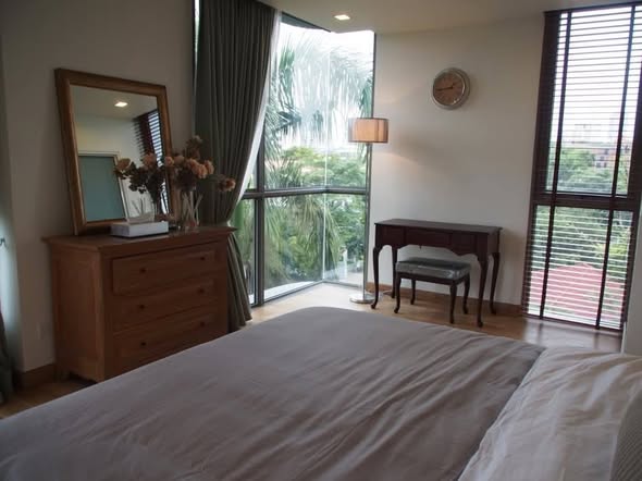 bedroom of Downtown49
