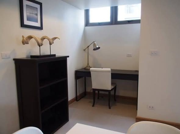 bedroom of Downtown49