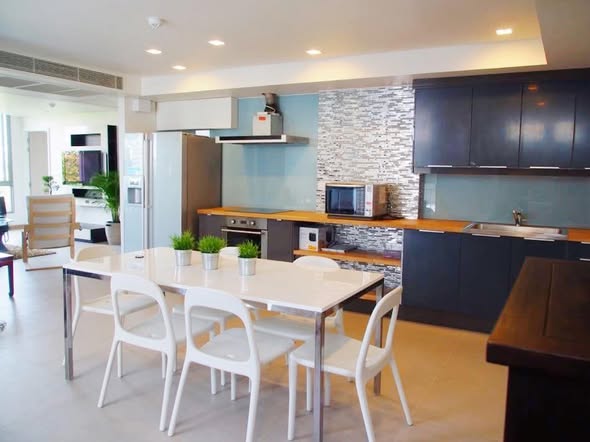 kitchen of Downtown49