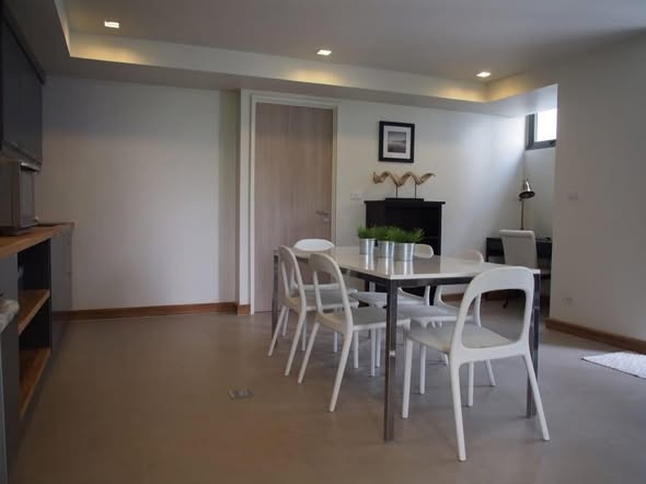 room interior of Downtown49