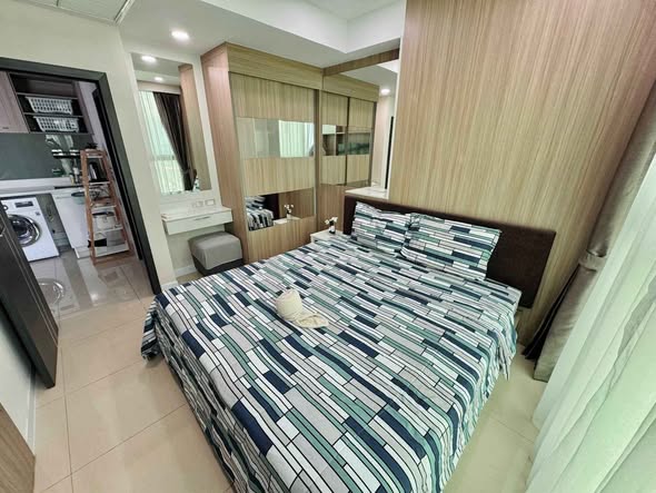 bedroom of Dusit Grand Condo View