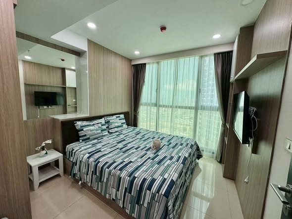 bedroom of Dusit Grand Condo View