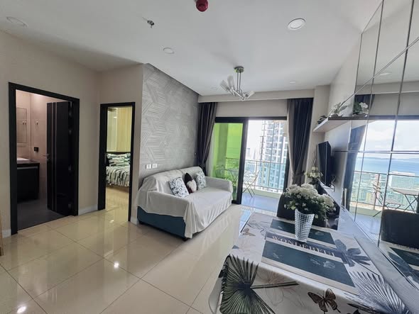 bedroom of Dusit Grand Condo View