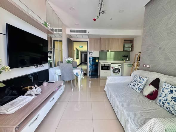 bedroom and living room of Dusit Grand Condo View