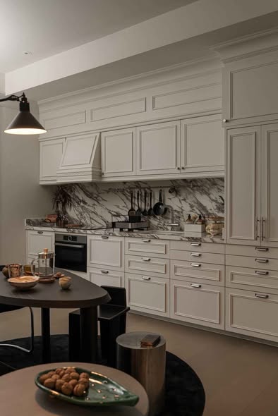 kitchen of Eight Thonglor Residence