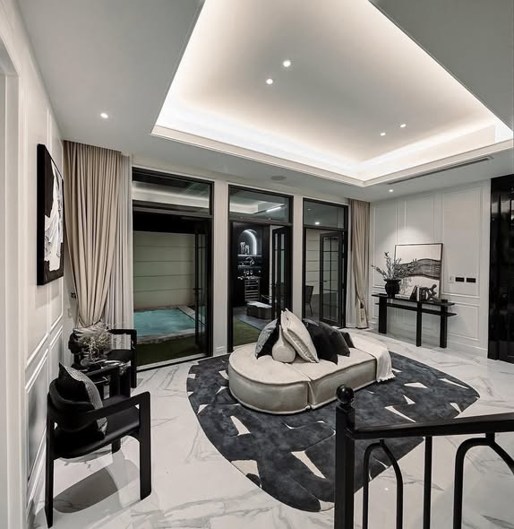 bedroom of Ekamai Luxury Home