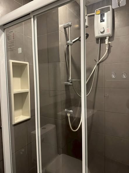 room interior and bathroom of Elio Del Moss Phaholyothin