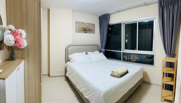 bedroom of Elio Del Ray