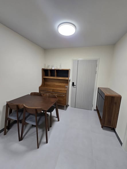room interior of Elio Del Ray